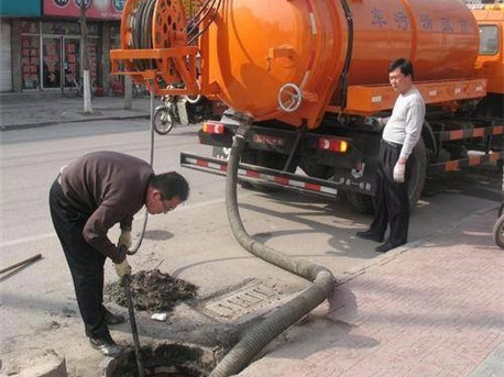 王五镇清掏化粪池，健康生活从这里开始